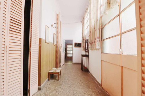 Imagen 26 de 30 de Venta Amplio Ph Ubicada En Villa Del Parque 4 Amb.