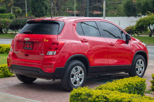 Imagen 5 de 15 de Chevrolet Trax 2018 5p Ls L4/1.8 Man