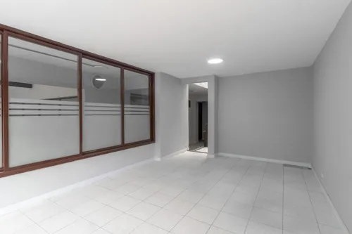 Oficina En Arriendo/venta En Chapinero. Cod A15603