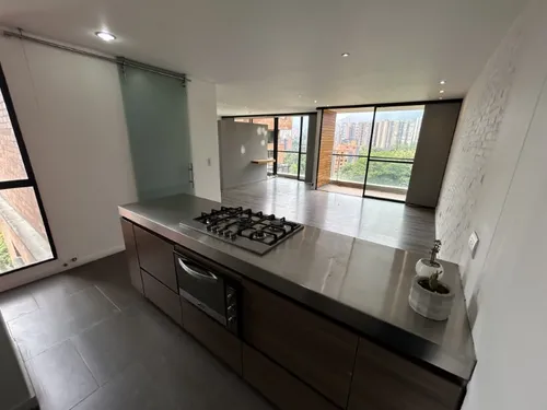 Apartaestudio En Arriendo Ubicado En Envigado Sector Loma De Las Brujas (27247).