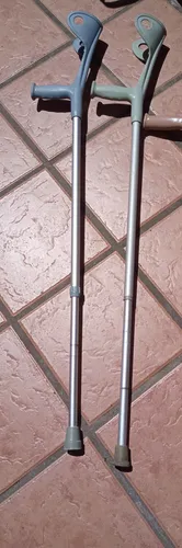 Alquiler De Andadores, Muletas, Bastones Y Sillas De Ducha (Usado)