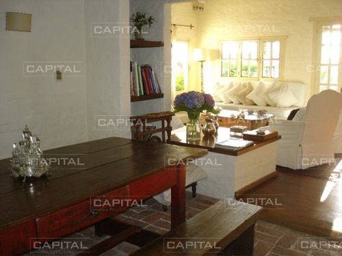 Buena Casa En Jose Ignacio - Ref: 29674