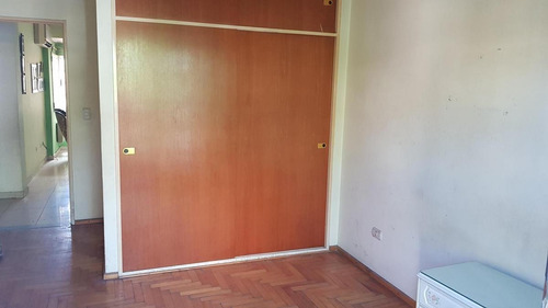Imagen 11 de 30 de Piso Al Frente - 4 Ambientes Con 2 Cocheras Y Baulera - Patio Y Parrilla Villa Luro