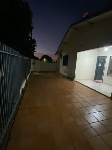 Imagem 6 de 12 de Casa Em Jardim America - Umuarama - 2312