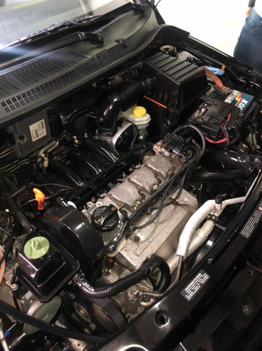 Imagem 9 de 12 de Volkswagen Voyage 1.6 Vht Comfortline Total Flex I-motion 4p