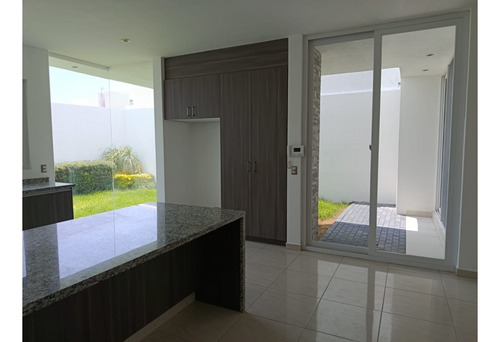 Casa Con Rooftop En Zibatá