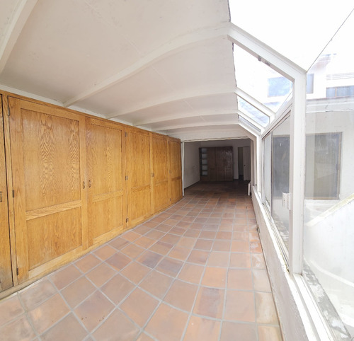 Amplia Residencia En Bugambilias