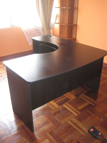 Escritorio De Melanine Seminuevo (Usado)