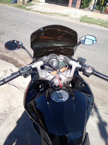 Bajaj Rouser Rs200