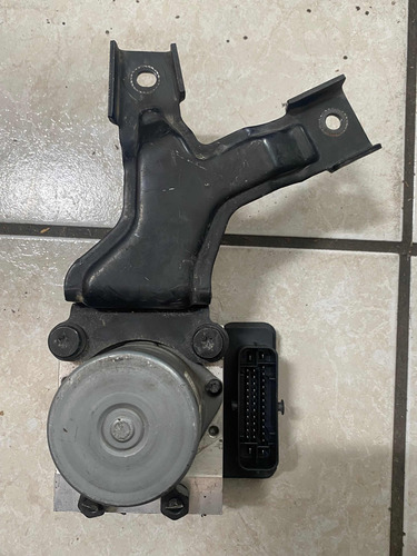 Módulo Abs Kia Soul 2014-1558920-b2586 Ml905 (Usado)