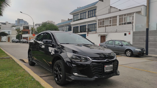 Chevrolet Onix Midnight