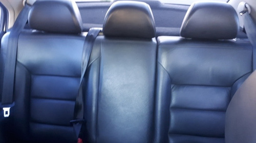 Volkswagen Bora 1.8 Highline T Tiptronic Cuero 2011