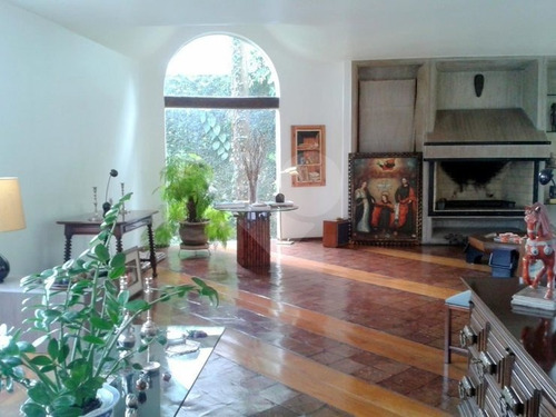 Jardim Guedala - Lindíssima Casa Sobrado - 4 Dts. - 2 Stes. - 6 Garagens - 450 M² Construídos - 3-im99834