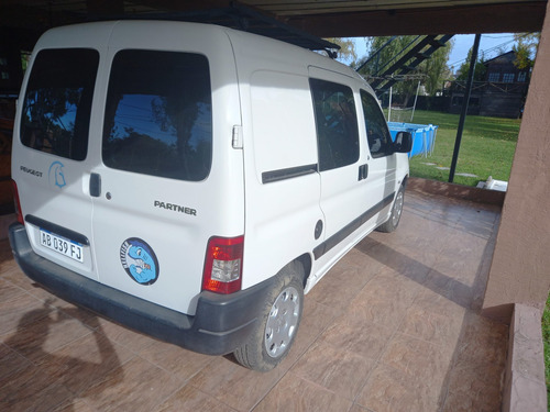 Imagen 6 de 8 de Peugeot Partner 2017 1.6 Furgon Confort 5as