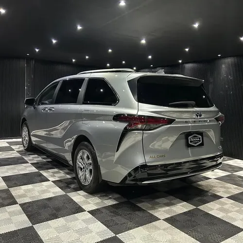Toyota Sienna 2.5 Hev Platinum