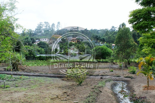 Linda Chácara Em Meio A Natureza De Biritiba Mirim!!!