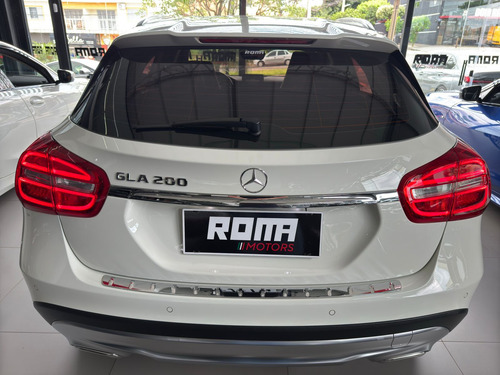Mercedes-Benz Classe GLA 1.6 Advance Turbo Flex 5p