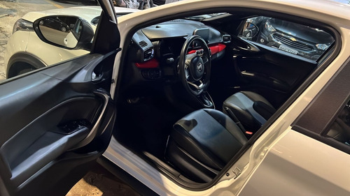 Imagem 2 de 9 de Fiat Argo