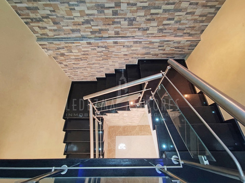 Imagen 8 de 15 de Ledezma Asesores Vende Casa Quinta En Vista Hermosa, Ciudad Bolívar - Venezuela