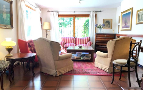 Casa Ph/626m2/4 Dormitorios/4 Baños/gge P.3/balcon/parrillero Techado/a Pasos De Colegio Stella Maris -carrasco Norte