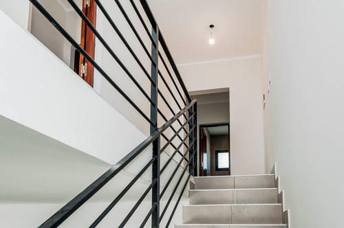 Imagen 23 de 30 de Duplex Venta Via Aurelia 3 Dorm Zona Aeropuerto