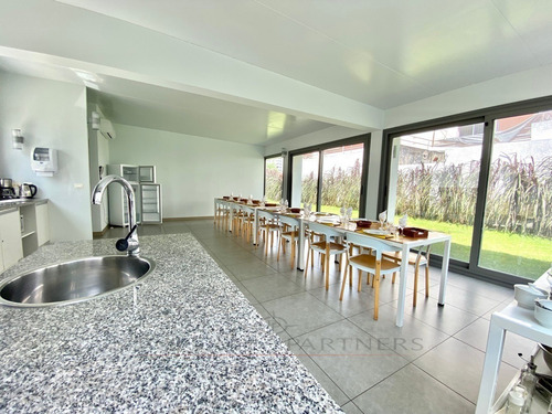 Imagen 16 de 25 de Moderno Apartamento Con Preciosa Vista