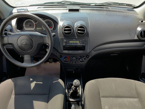 Imagen 7 de 11 de Chevrolet Aveo 2016 1.6 Lt Mt (b)