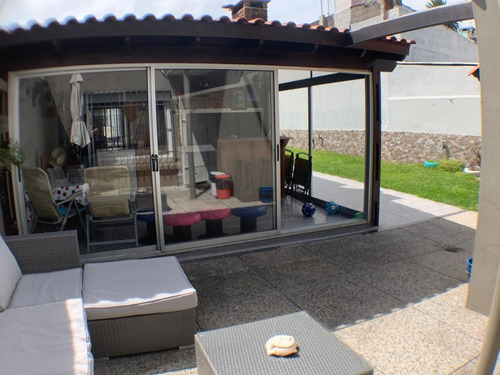 Excelente Casa De 3 Dormitorios Y 2 Baños