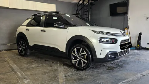 Citroën C4 Cactus 1.6 Shine Turbo Aut