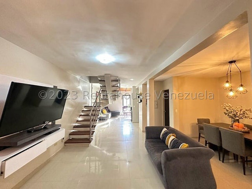 Maribel Morillo & Naudy Escalona Vende Casa-quinta  En Conjunto Privado De Cabudare Lara