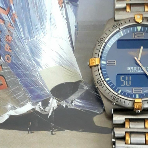 Relogio Breitling Aerospace Titanium E Ouro 40 Mm Digital