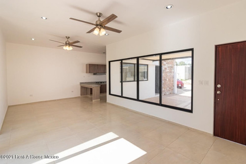 Imagen 6 de 9 de Casa En Venta En Chichi Suarez Merida 214996jl