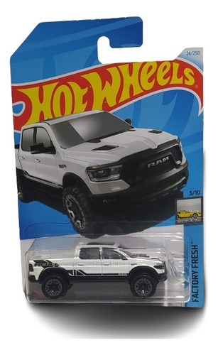 Hot Wheels 2020 Ram 1500 Rebel   M-2