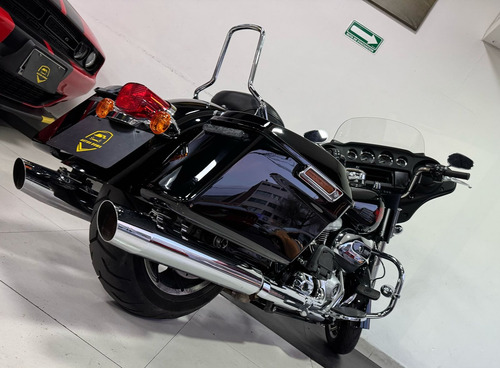 Excelente Harley Davidson Electra Glide 2019