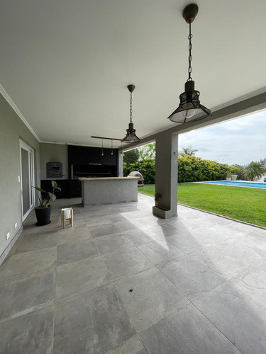 Casa En Alq. Anual - Santa Teresa, Villanueva - 5 Amb - A La Laguna Con Muelle