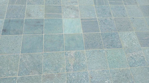 Imagen 2 de 5 de Colocacion De Piedra Bali Green Stone Travertino En Piscinas