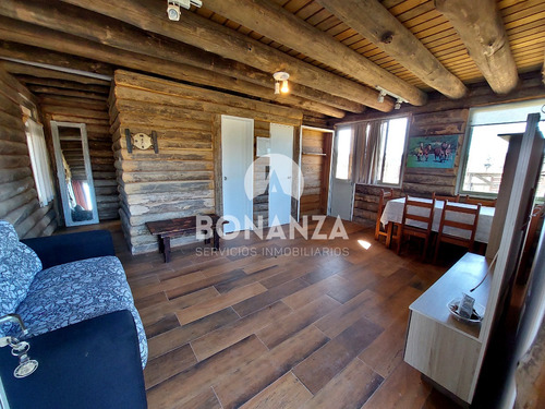 Cabaña En Venta, Piriápolis. Padrón Único. Posibilidad De Financiación