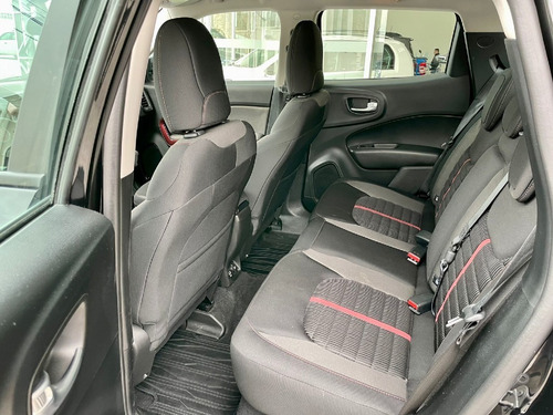 Imagem 7 de 11 de Fiat Toro 1.8 16v Evo Flex Freedom At6