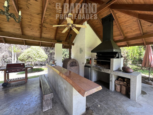 Casa En Venta De 4 Dorm. En Batuco, Colina
