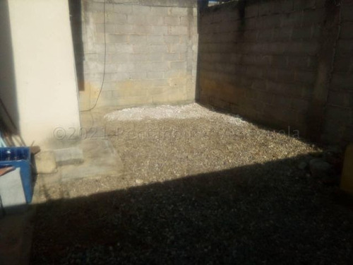Imagen 5 de 30 de Casas En Venta Barquisimeto El Cuji, Selena Pacheco Tlf. 04245197639. Codigo 22-15550 Lara, Venezuela