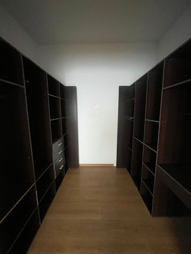 Casa 5 Ambientes En Alquiler