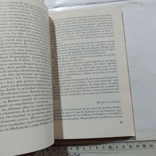 La Superficie De La Tierra Jose Lugo (Usado)