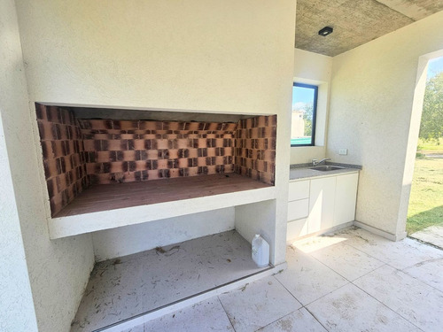 Casa Venta 4 Ambientes Everlinks Lujan Con Piscina