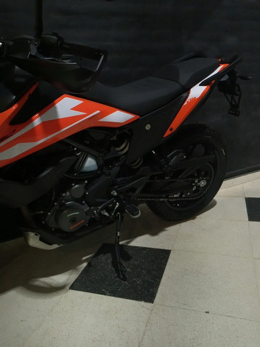 Imagen 12 de 15 de Motocicleta Ktm Adventure 250 2022 0km Naranja