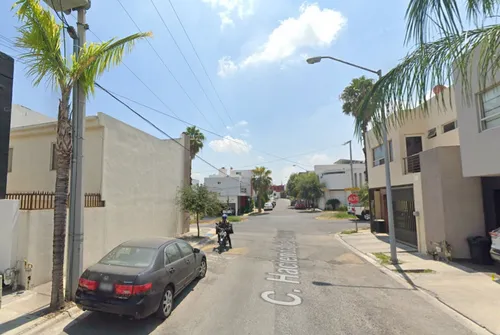 Casa A La Venta En Cumbres Elite (sector Haciendas), Monterrey, Nuevo Leon, Remate Adjudicado