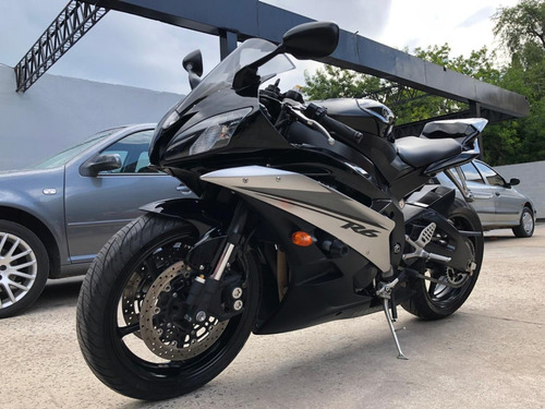 Yamaha R6