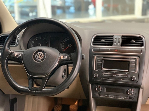 Imagen 14 de 17 de Volkswagen Polo Highline