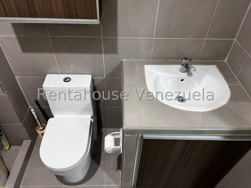 Venta Comodo Y Confortable Apartamento, Listo Para Habitar En Urb Vista Verde Cabudare 2 Habitaciones, 2 Baños, Sala, Cocina, Comedor Y Area De Lavanderia Gabriela C