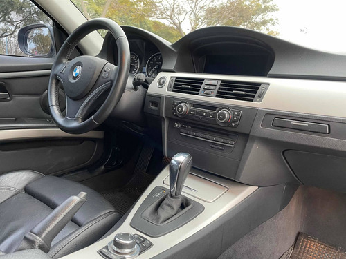 Imagen 13 de 16 de Bmw Serie 3 2010 2.5 320i Coupe Executive