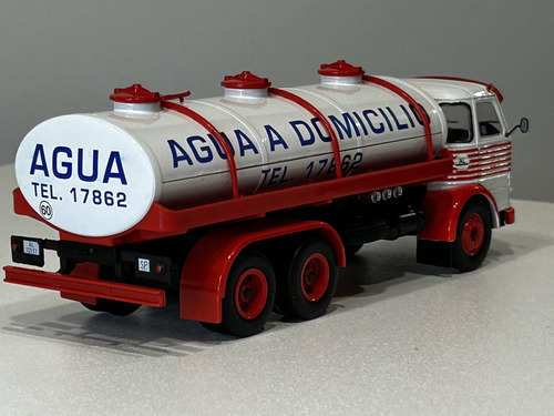 Camión Modelo Pegaso Comet 1065 Agua A Domicilio 1967 1/43